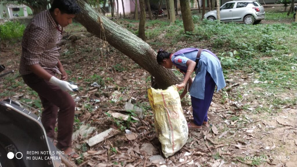 Campus cleaning by Scouts n Guide